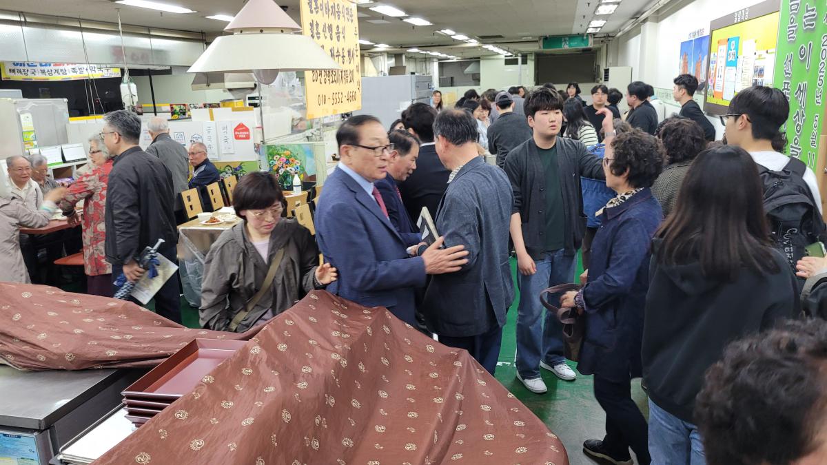 파스카성야 음식나눔3 20250419.jpg