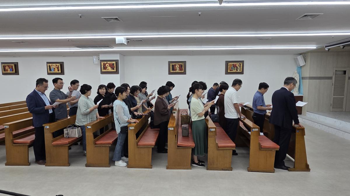 1차 가두선교 20251012_001 (4).jpg
