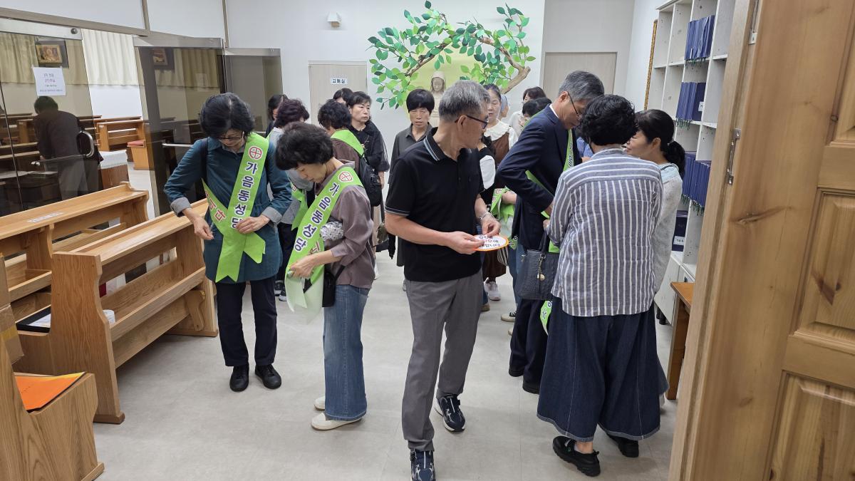 1차 가두선교 20251012_001 (12).jpg
