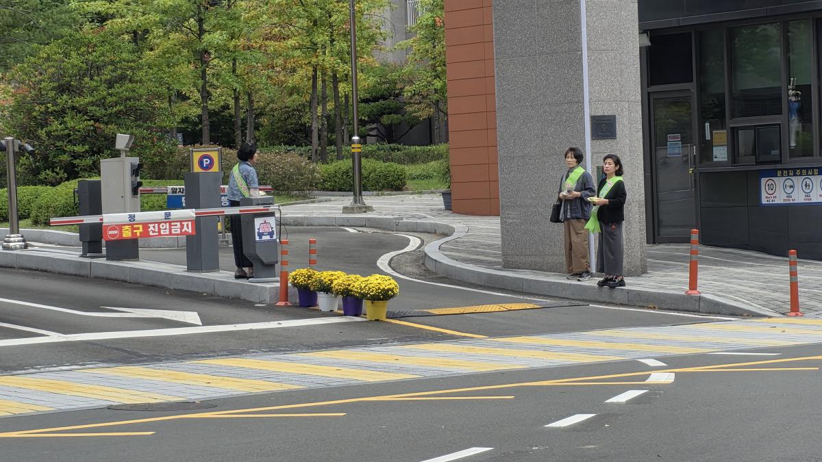 2차 가두선교 20251019 (10).jpg